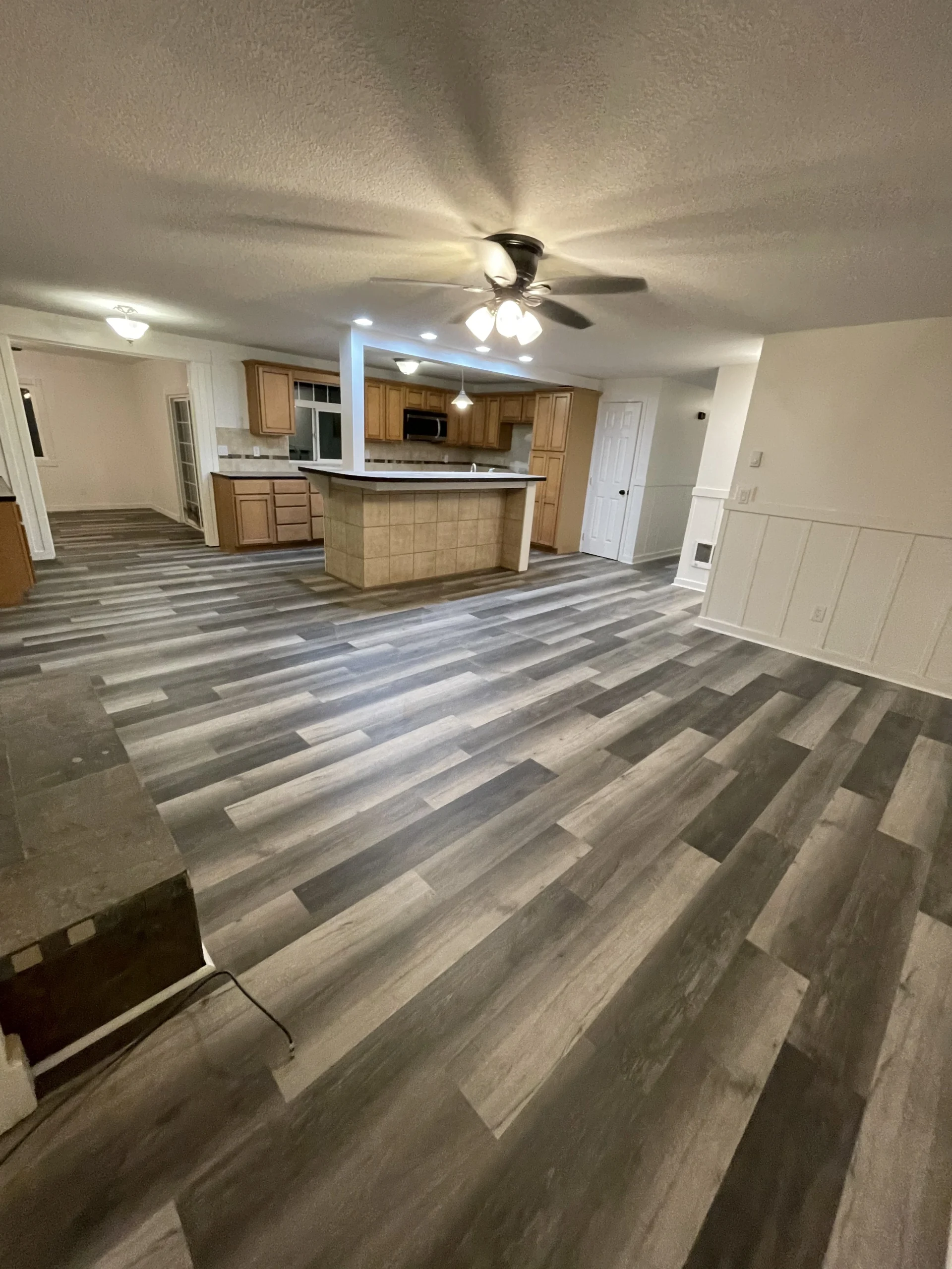 Premium flooring solutions near you in tulsa, ok | Foursquare Flooring