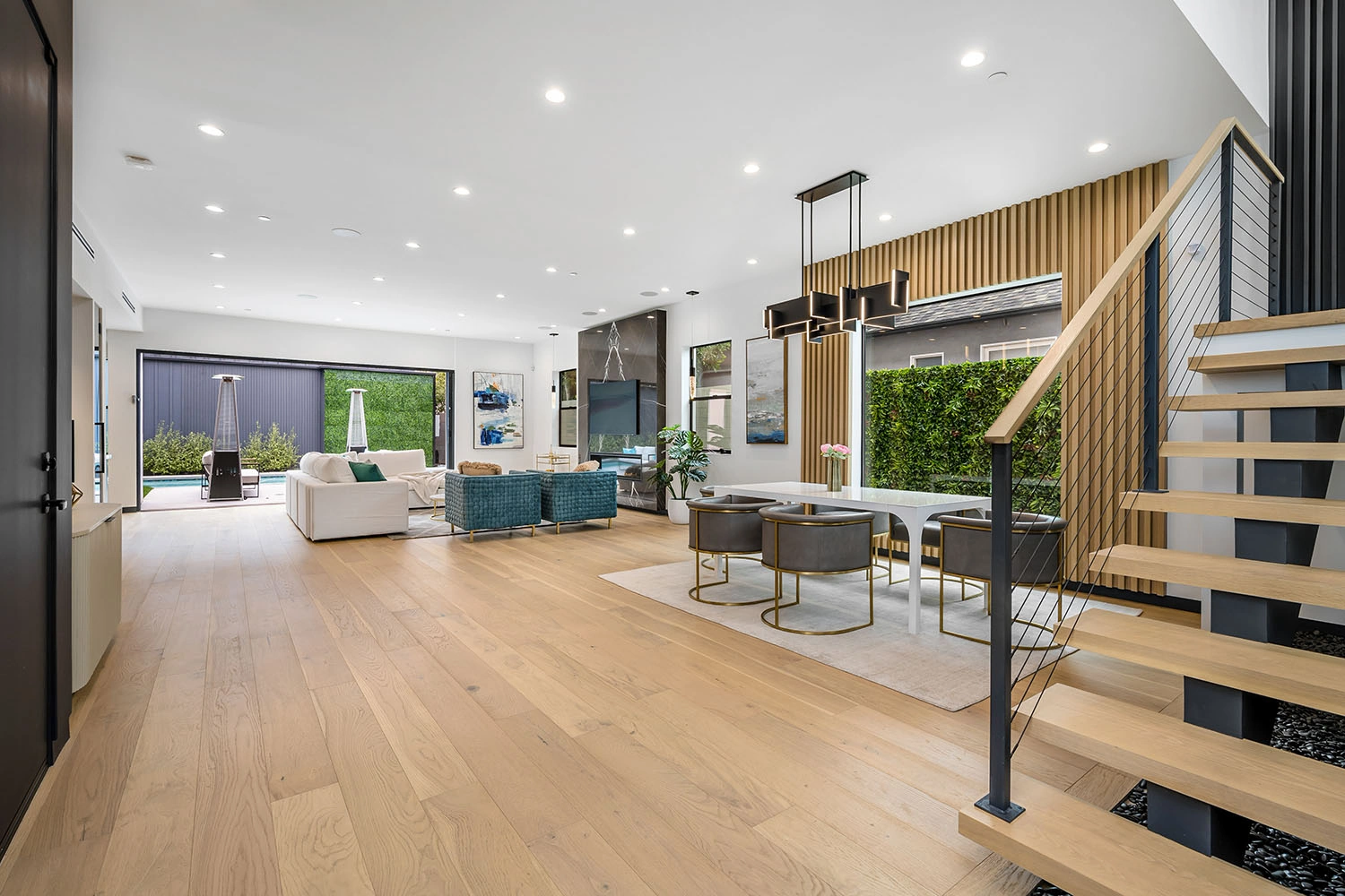 Expert Flooring Installation By Foursquare Flooring In Tulsa, OK